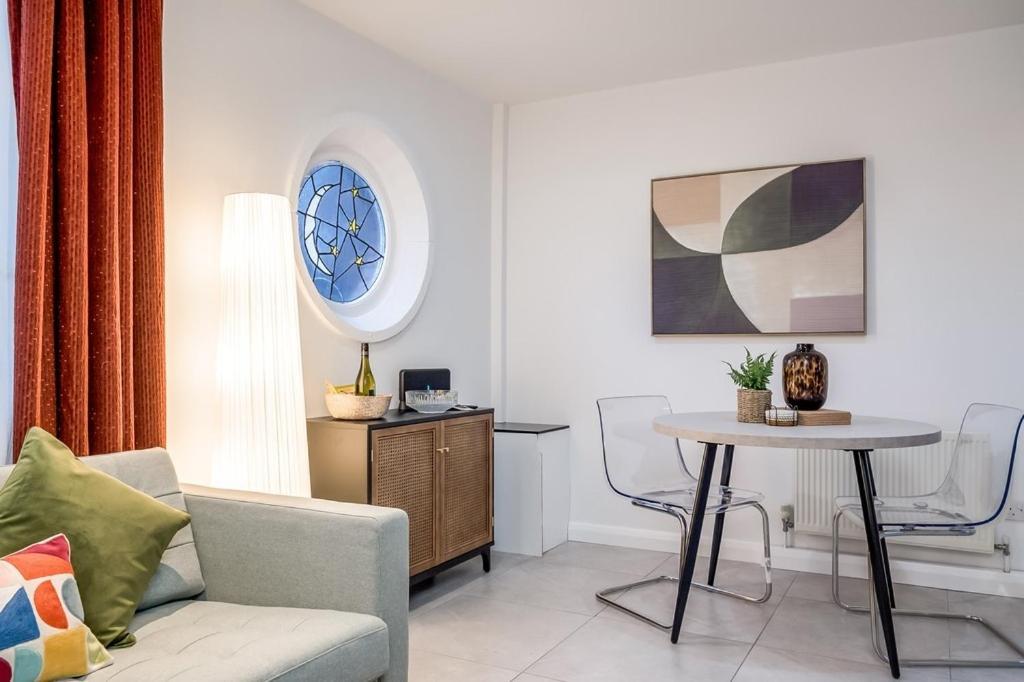 Central Belfast Apartments, Salisbury Room photo