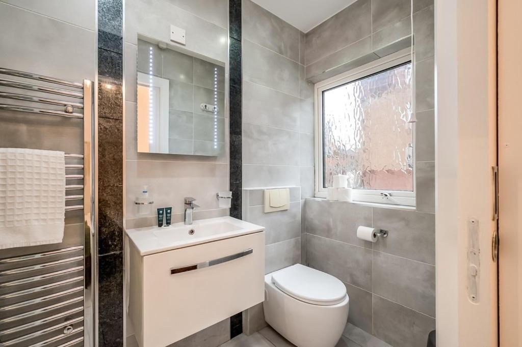 Central Belfast Apartments, Salisbury Room photo